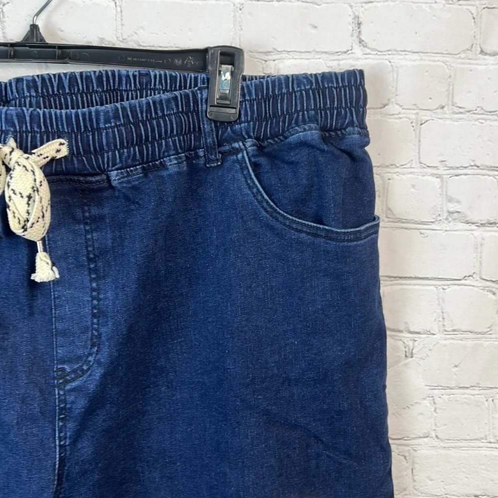 BloomChic Stretchy High Rise Dark Wash Roll Hem Drawstring Jeans Plus Size 26 - Picture 4 of 7